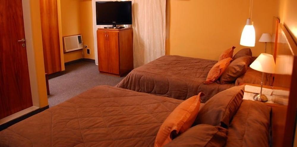 Hotel Posadas Luaran gambar