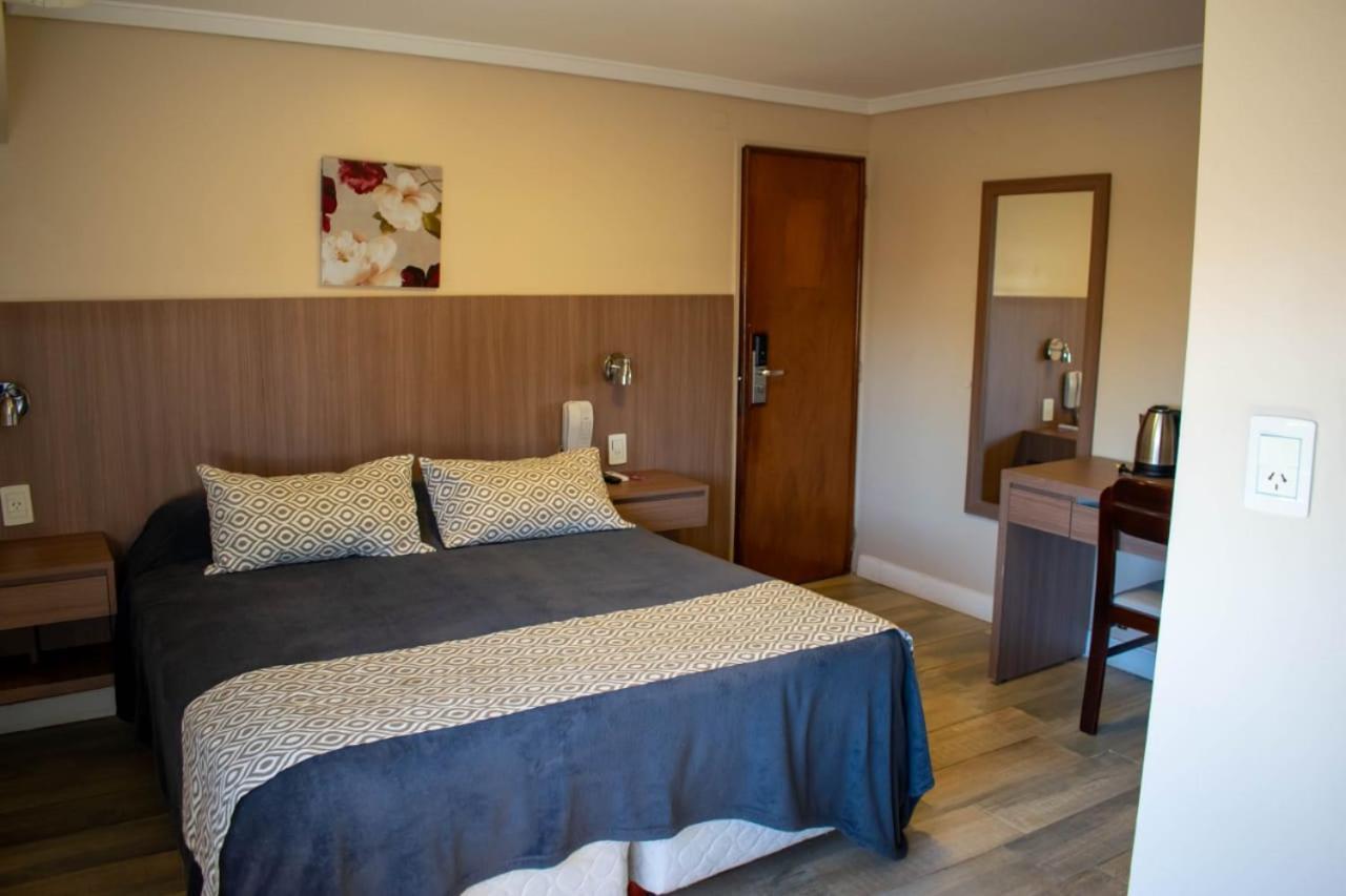 Hotel Posadas Luaran gambar