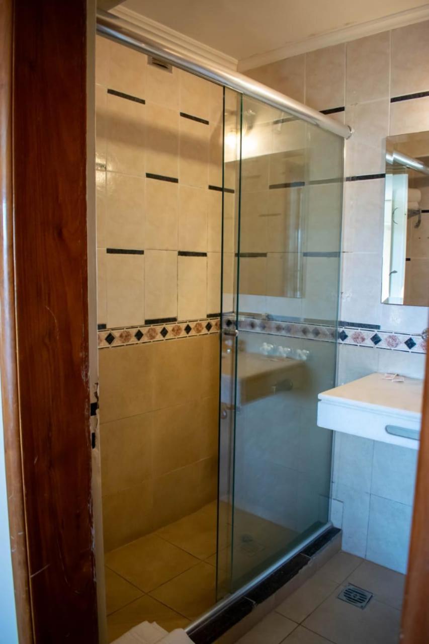Hotel Posadas Luaran gambar