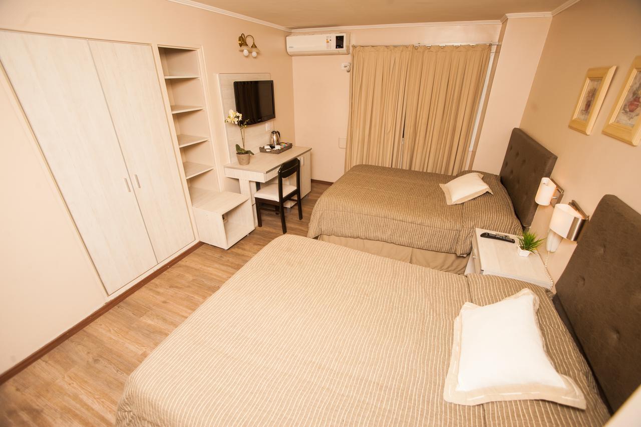 Hotel Posadas Luaran gambar