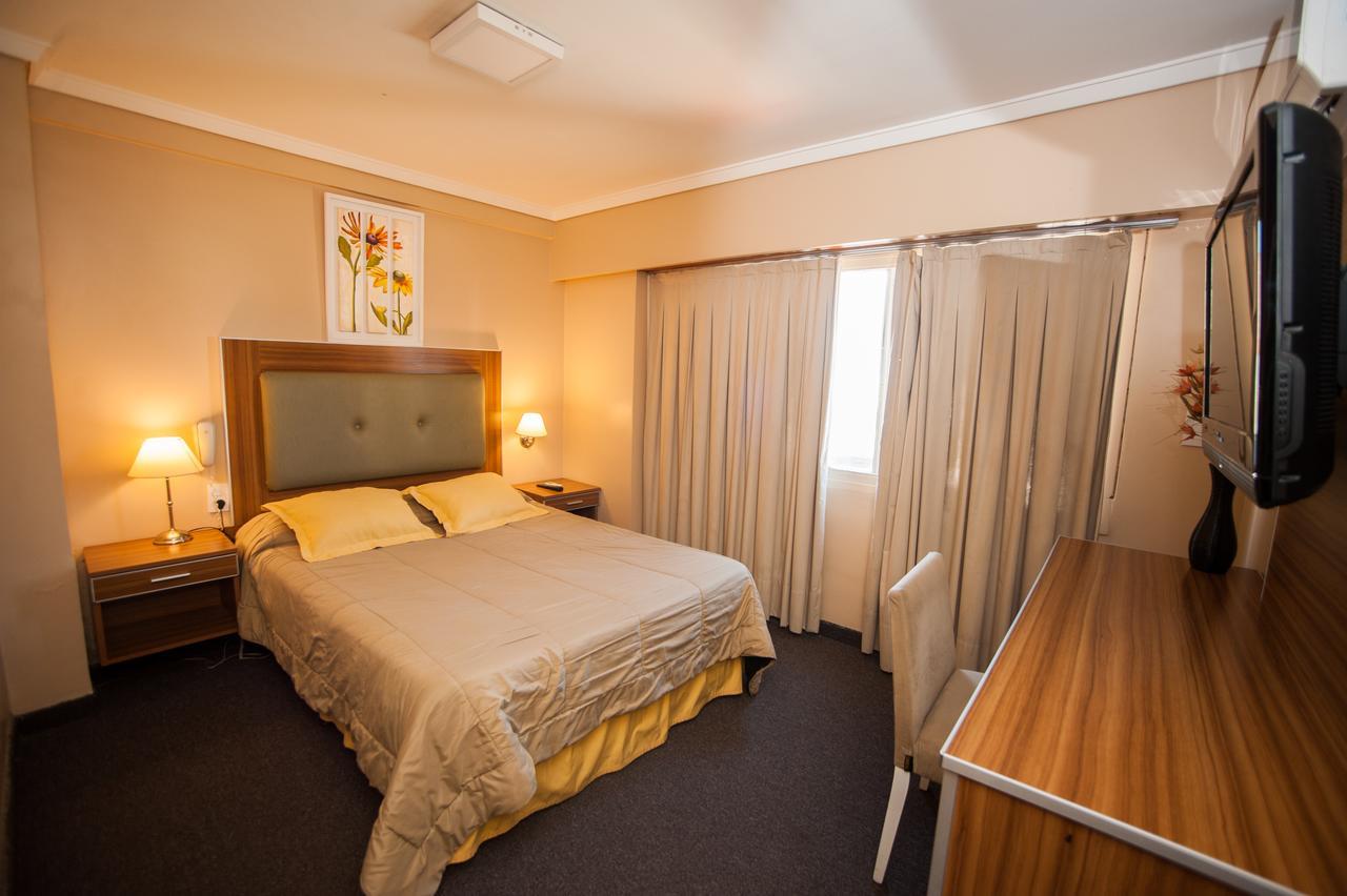 Hotel Posadas Luaran gambar